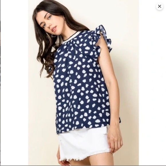 THML Cute Navy and White Top with Flutter Sleeves Size S (EUC) - Picture 10 of 10